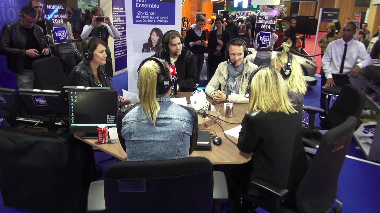 Cécile de Ménibus depuis le Mondial de l'Auto - France Bleu Midi Ensemble