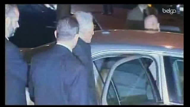 DSK menotté, Aubry bouleversée