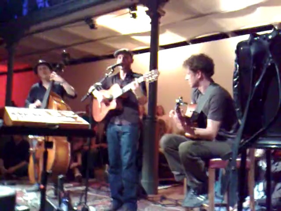 BaliMurphy - Poussière