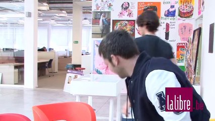 Grégoire chante pour les Restos du coeur belges