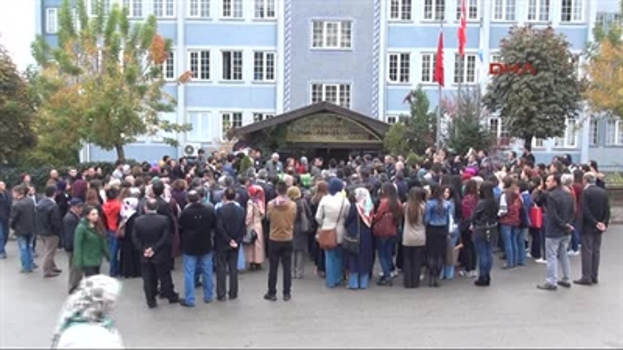 Karabük Evinde Ölü Bulunan Öğretim Görevlisi İçin Tören