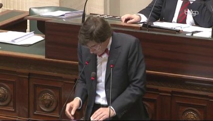 Dexia: Di Rupo constate des divergences de vues entre actionnaires français et belges