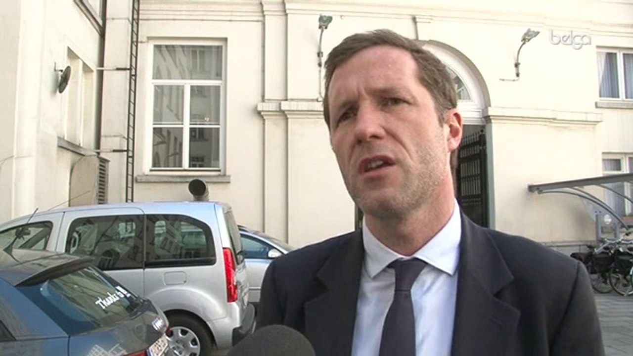 Salaires des top managers : Magnette explique son plan