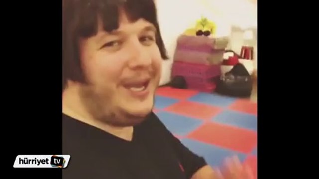 Şahan Gökbakar, Sezen Aksu'yu taklit etti