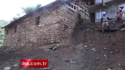 Ahırın Çatı Katında Yaşam Mücadelesi