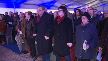 Plus de mille personnes aux funérailles de Jan Sarens