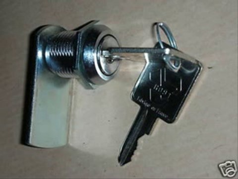 artisan serrurier Herbeville Â 78580 Tel: 01 56 47 07 72 Rideau metallique Â