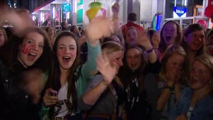 Des milliers d'ados hystériques au Sportpaleis pour les One Direction