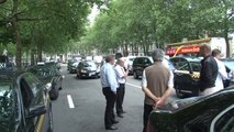Des chauffeurs de taxis mécontents ont bloqué les rues de Bruxelles