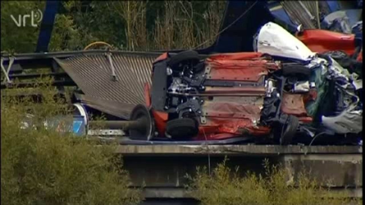 Un train de marchandises déraille près de Fourons, trois wagons chutent de 20 mètres