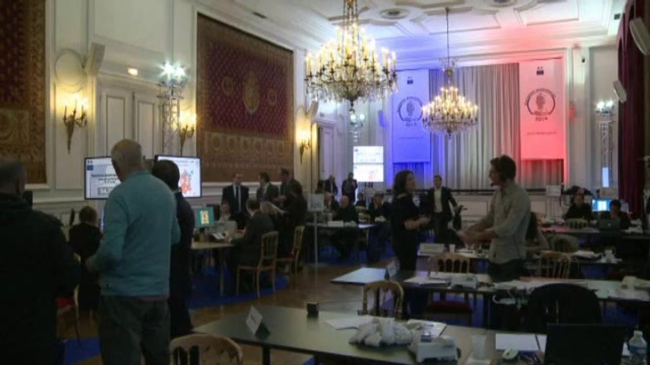 Municipales en France: spectaculaire progression du FN, gifle pour la gauche