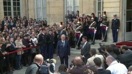 Valls investi à Matignon