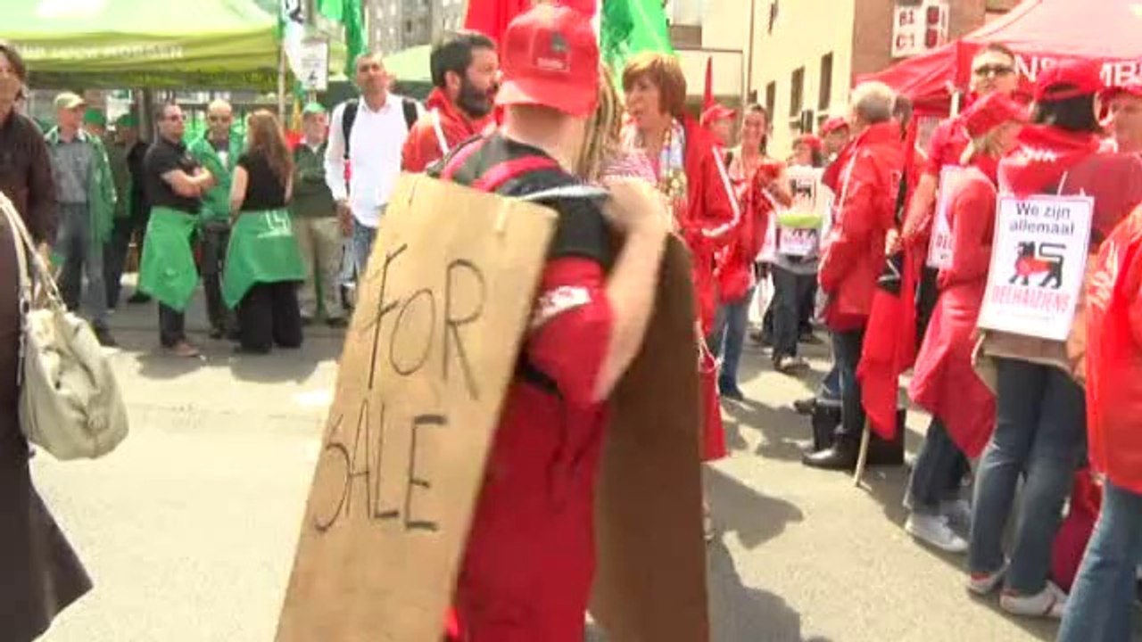 La direction de Delhaize veut négocier "le plus vite possible" avec les partenaires sociaux