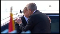 Putin, Sırbistan Cumhurbaşkanı Nikoliç ve Başbakan Vuçiç ile Görüştü