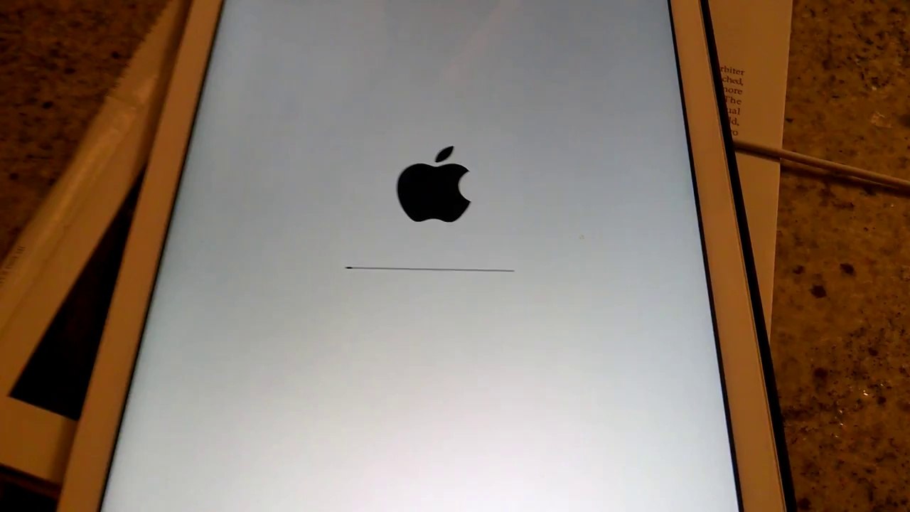 iPad Air iOS 8 blue screen