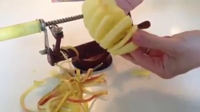 Elma Soymak ve Dilimlemek Hiç Bu Kadar Kolay Olmamıştı