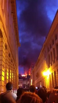 Un magasin H&M de la Rue Neuve part en flammes