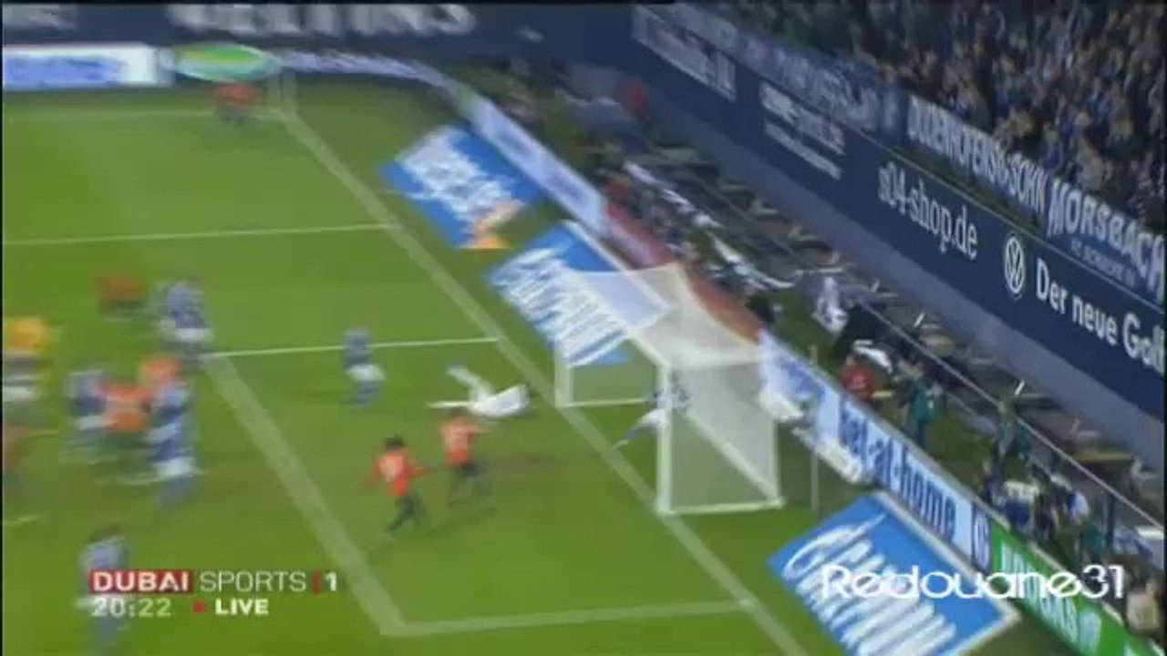 Le sauvetage à même la ligne de Lewis Holtby