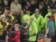 Eric Cantona frappe un supporter de Crystal Palace