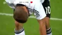 La sortie de Stijnen sur Podolski lors du match Allemagne-Belgique