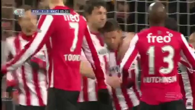 Dries Mertens montre la voie au PSV face à Waalwijk