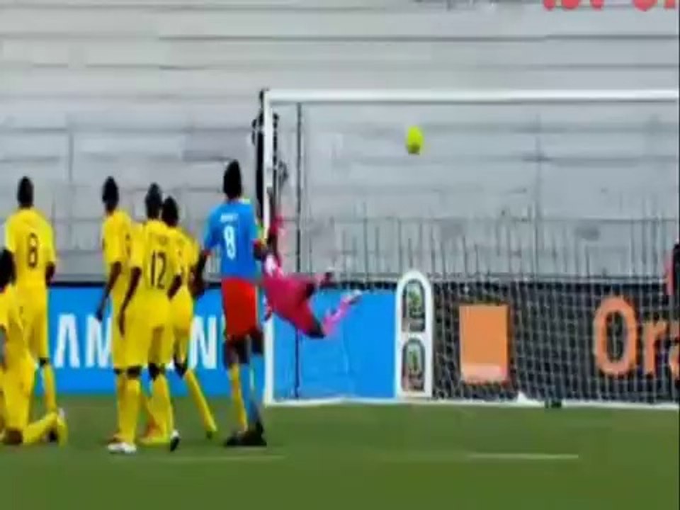 Superbe coup franc congolais