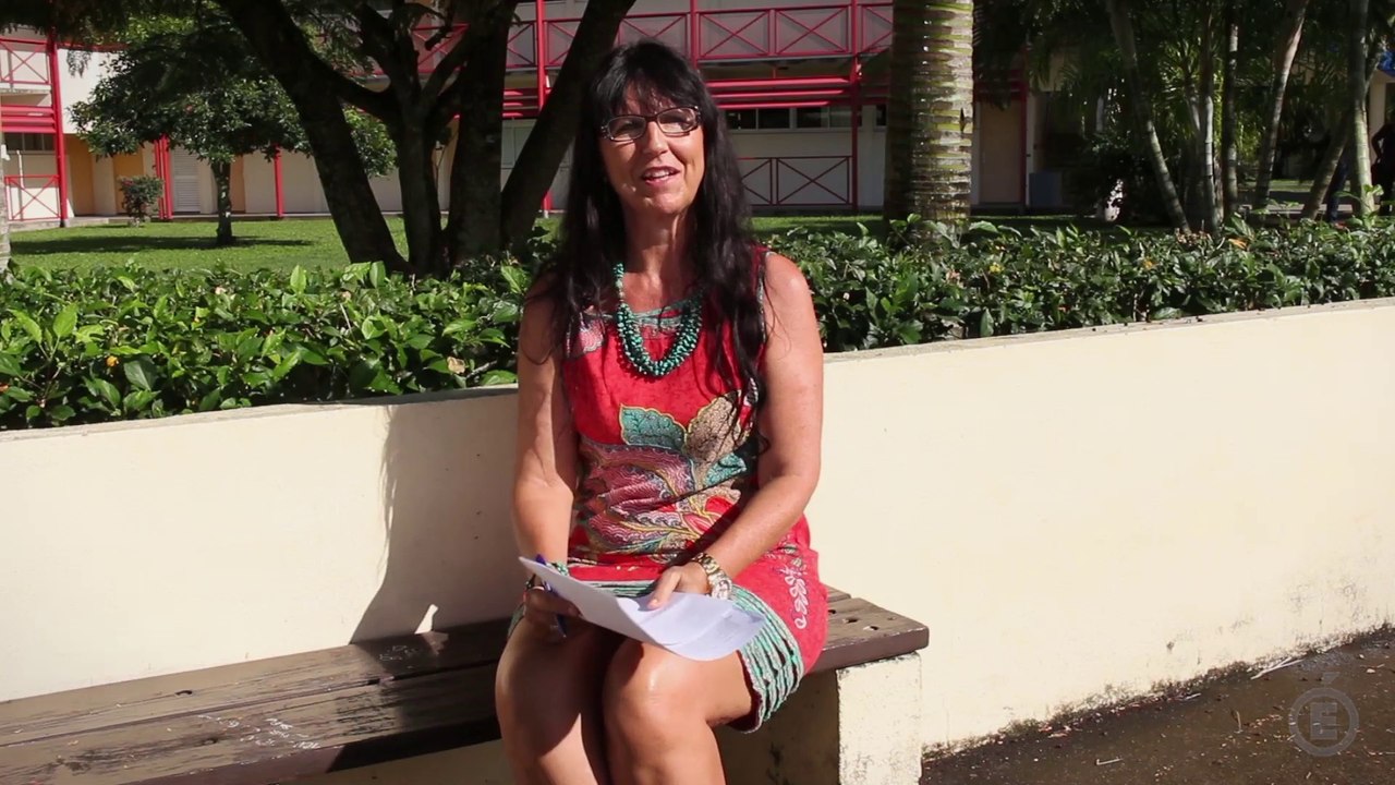 Cécile Legrand professeure de sciences physiques et chimiques au Lycée de Papara