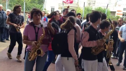 BAND´A LEO à Chaban. UBB / Castres. Les sardines.