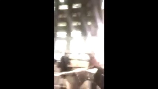 Erykah Badu gagne même pas 4 dollars en chantant dans une de New-York