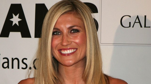 Clay Bucholz Wife’s Nudes Leaked: Deal or No Deal Model Nudes Leaked