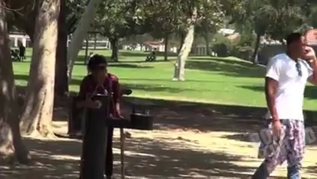 Flashing Children Prank!