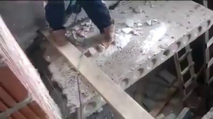 WTF - Stupid Guy In India Ever