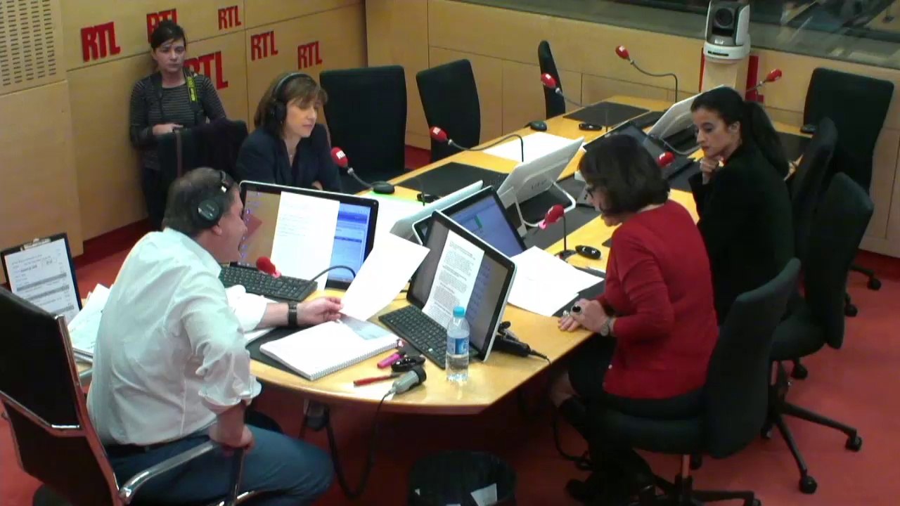 Ebola : "Faut-il croire les discours officiels ?", s'interroge Alexandra Szacka