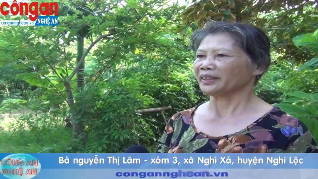 Cậu bé khuyết tật mồ côi học giỏi