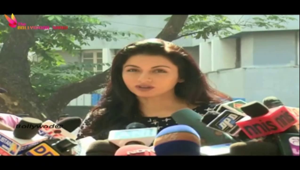 Bollywood Casts His VOTE | Assembly (Vidhan Sabha) Elections 2014