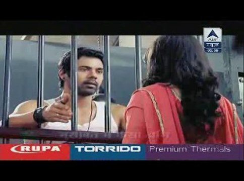 Kumkum Bhagya - 17th October 2014 Abhi Aur Pragya Kii Dushmani apnicommunity.com