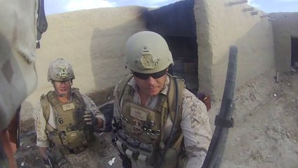 Sniper Kurşunundan Miğferi Sayesinde Kurtulan Asker