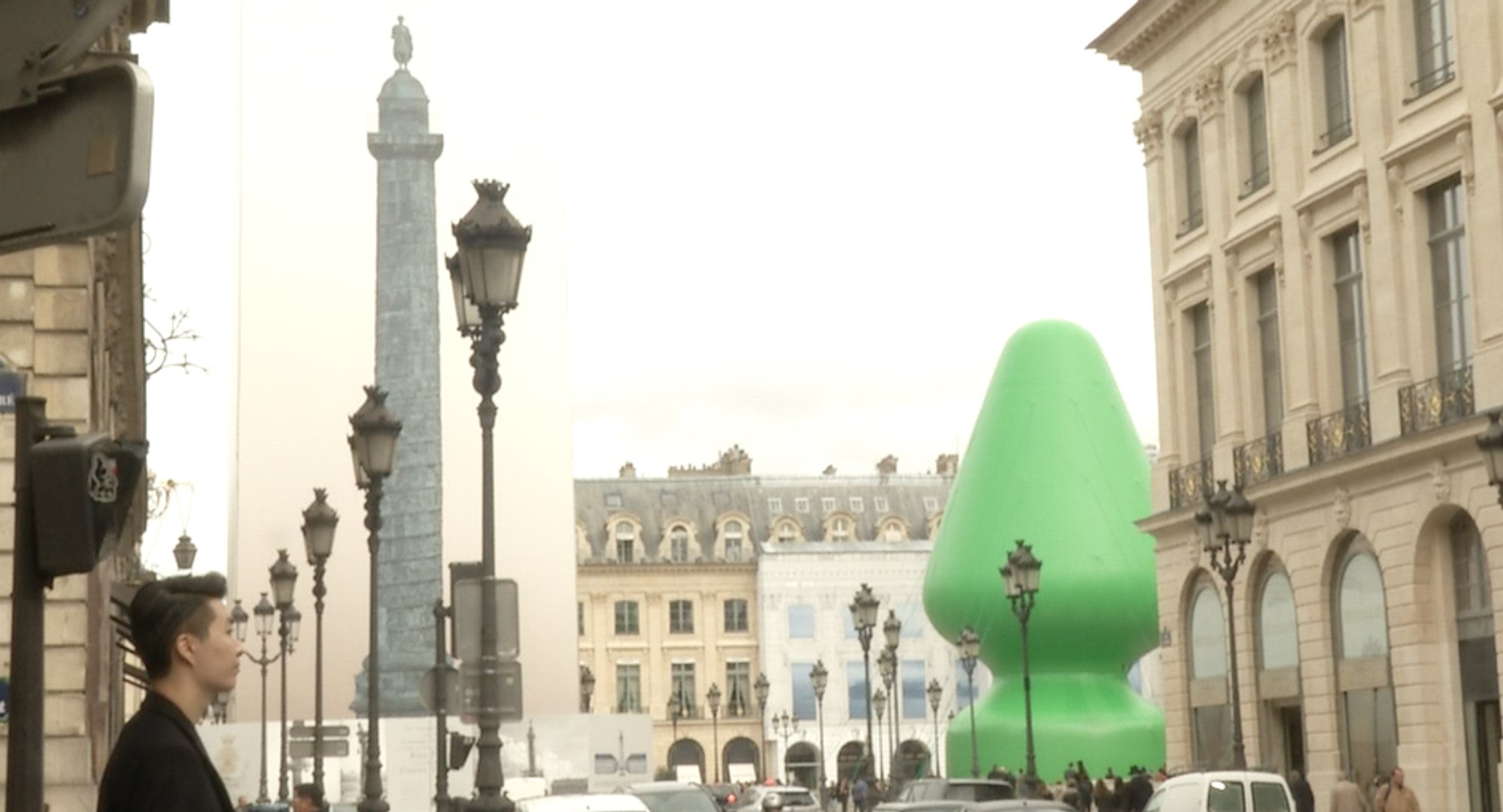 plug anal paris Un 