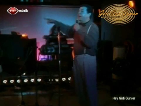 Kayahan - Hep Karanlık [Canlı Performans] (1989)