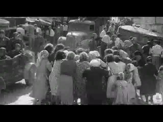 Alberto Sordi nel film - Tutti a casa - (LE QUATTRO GIORNATE DI NAPOLI)