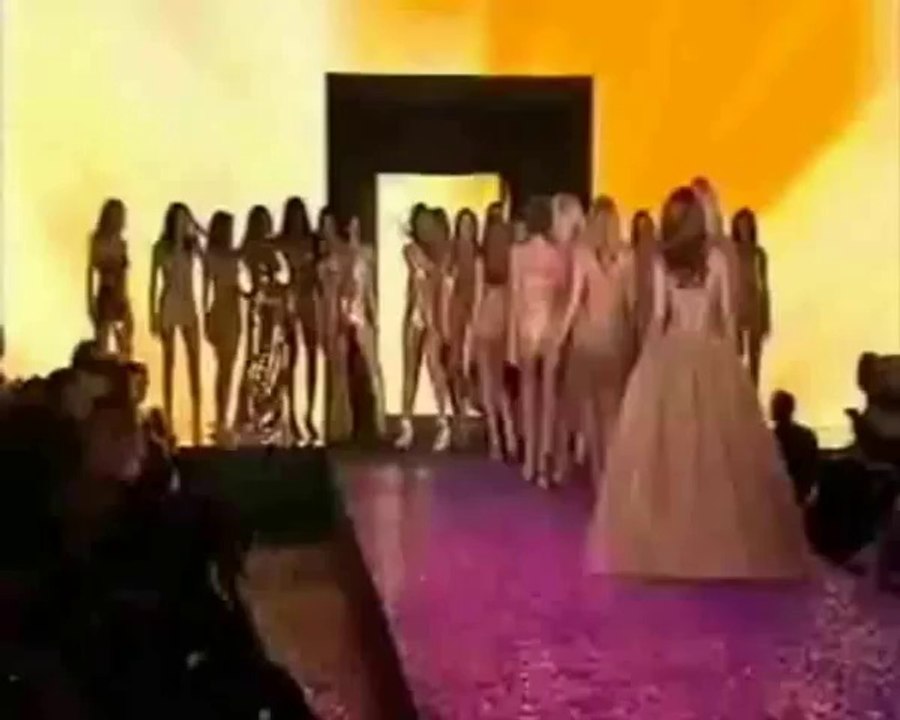 LAETITIA CASTA Top 10 mannequins Victoria Secret