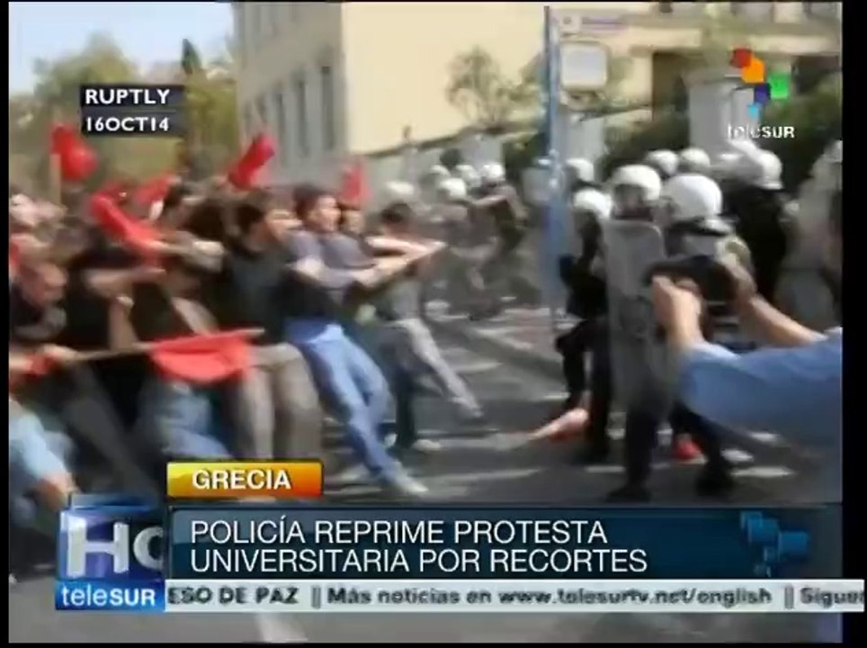 Grecia: policía reprime protesta universitaria por recortes