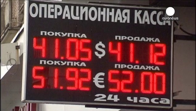 El rublo, en caída libre respecto al dólar