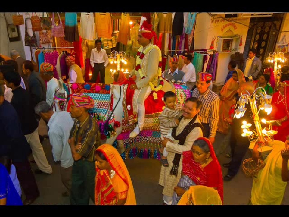 dulhan bahar aajao mein aagaya hoon