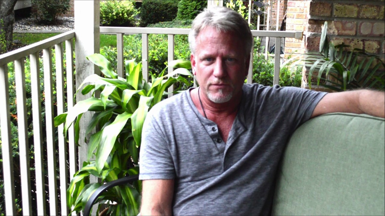 Russ loves his Vero Linens sheets & pillows!