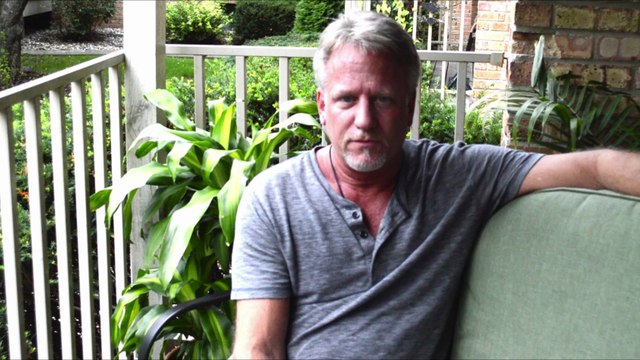 Russ loves his Vero Linens sheets & pillows!