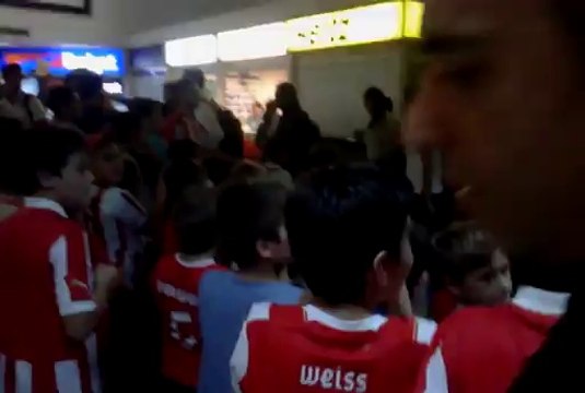 Υποδοχή της αποστολής του Ολυμπιακού στην Κρήτη