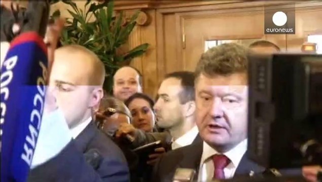 Μιλάνο: Πρόοδος για το ζήτημα του φυσικού αερίου στη συνάντηση Πούτιν-Ποροσένκο