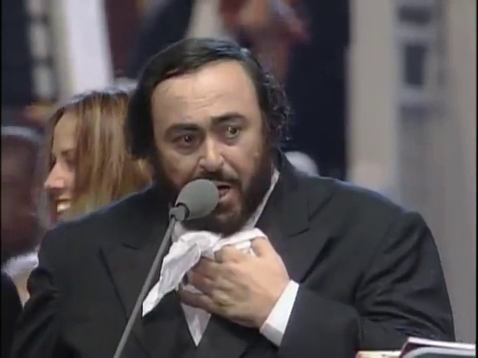 PAVAROTTI & FRIENDS for War Child, 1996 (highlights, 0:37 HD)