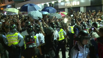 Novos confrontos em Hong Kong